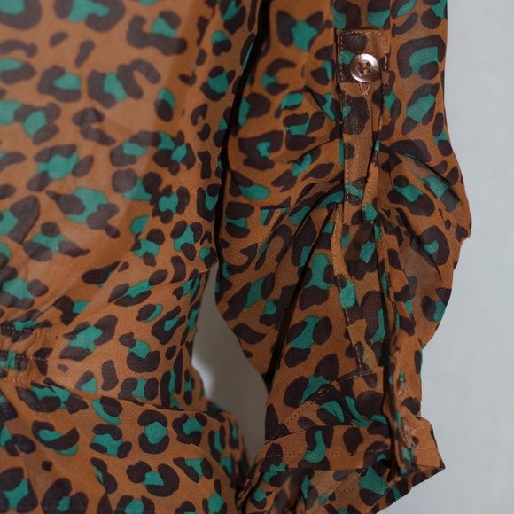 Leopard Crop Top - Picture 10 of 15